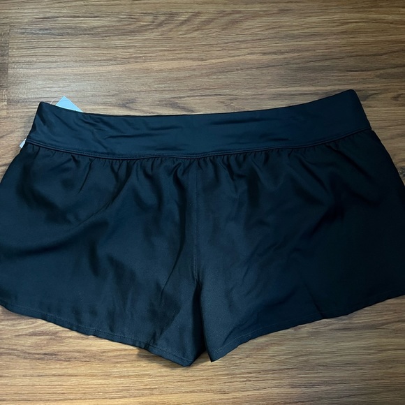 *NWT* Nike Women’s Standard Solid Element Swim Boardshort Size XL - Picture 3 of 5